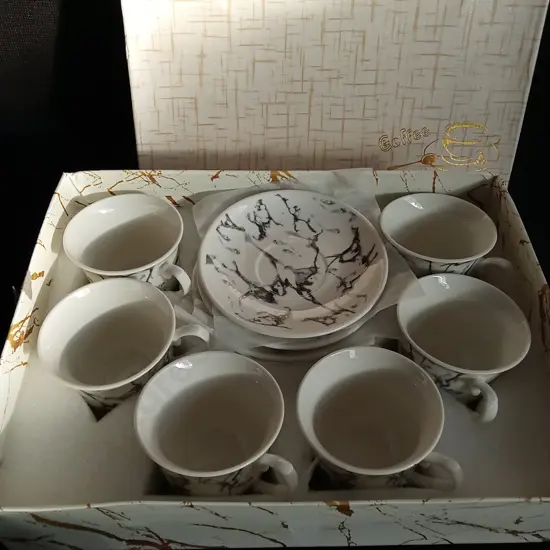 BRAND NEW 12 PIECES CUP AND SAUCER SET