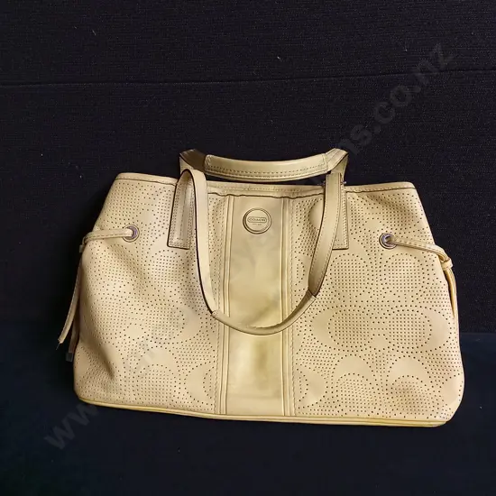 GENUINE COACH SHOULDER TOTE BAG - LEATHER, W 38 CM