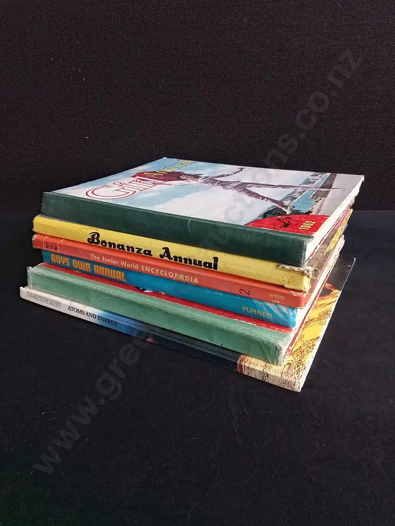 6 VINTAGE 1960'S BOOKS, INCLUDING GIRL ANNUAL 1962, BONANZA ANNUAL, ETC Image 1++