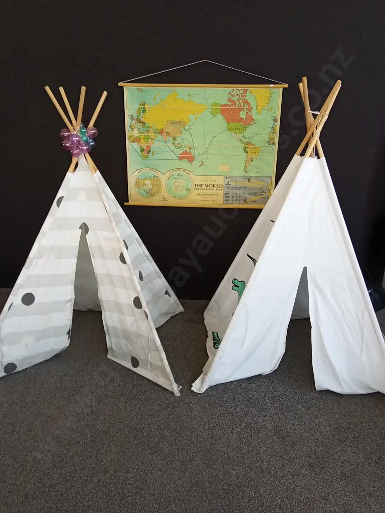 PAIR OF KIDS TEEPEES, WITH WORLD EDUCATIONAL MAP, TEEPEES IS 160CM Image 1++