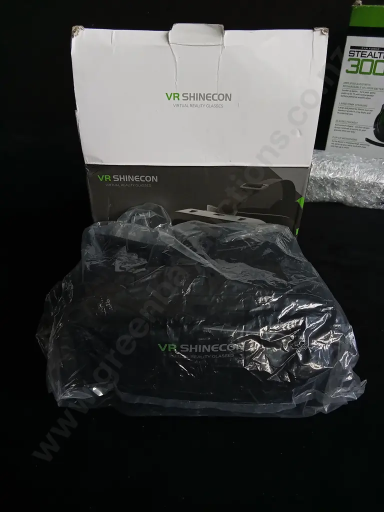XBOX GAMING HEADSET, VR SHINECON GLASSES, AND TV WALL BRACKET (HOLDS UP TO 55 INCH TV) Image 1++