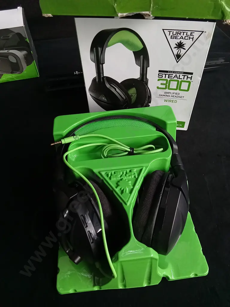 XBOX GAMING HEADSET, VR SHINECON GLASSES, AND TV WALL BRACKET (HOLDS UP TO 55 INCH TV) Image 1++