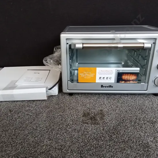 BRAND NEW BREVILLE TOAST & ROAST PRO, CONVENTIONAL OVEN WITH ROTISSERIE