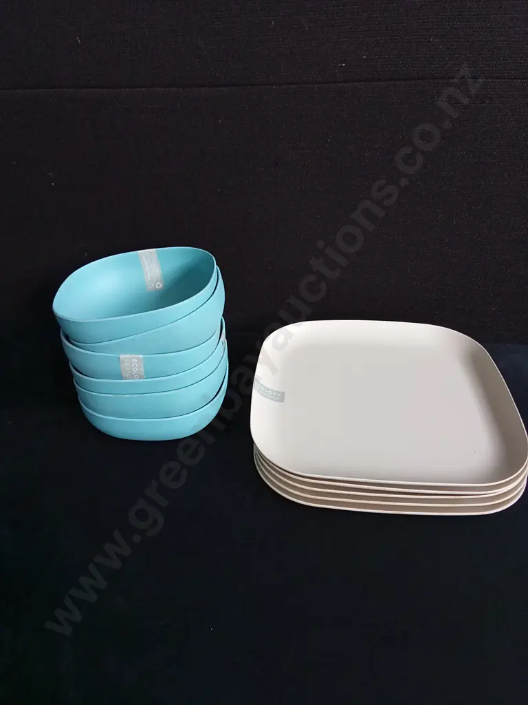 BRAND NEW ECOLOGY SEASONS PLASTIC PLATES AND BOWLS Image 1++