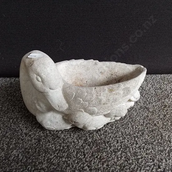 CONCRETE SWAN PLANTER
