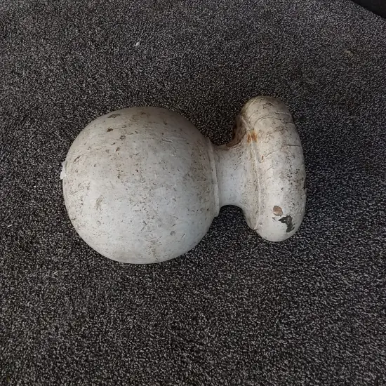 VINTAGE LARGE WOODEN FINIAL, W APPROX 33 CM