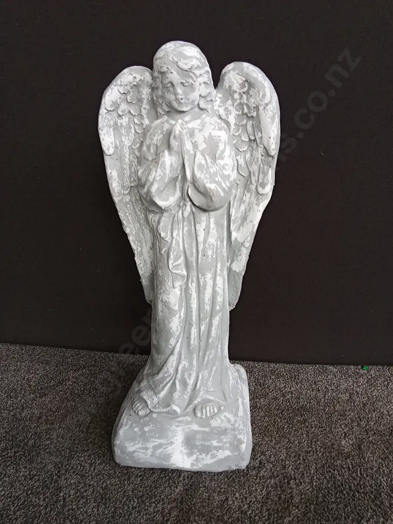 PRAYING ANGLE GARDEN STATUE Image 1++