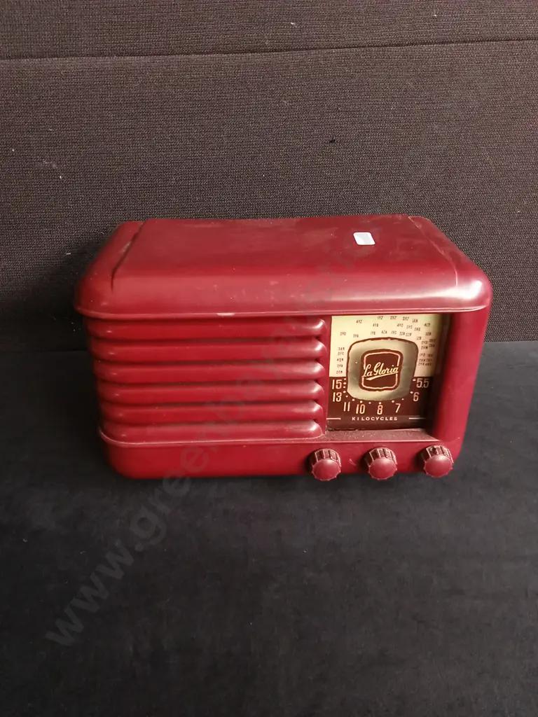 VINTAGE LA GLORIA BAKELITE NEW ZEALAND MADE VALVE RADIO, W 27.5 CM Image 1++