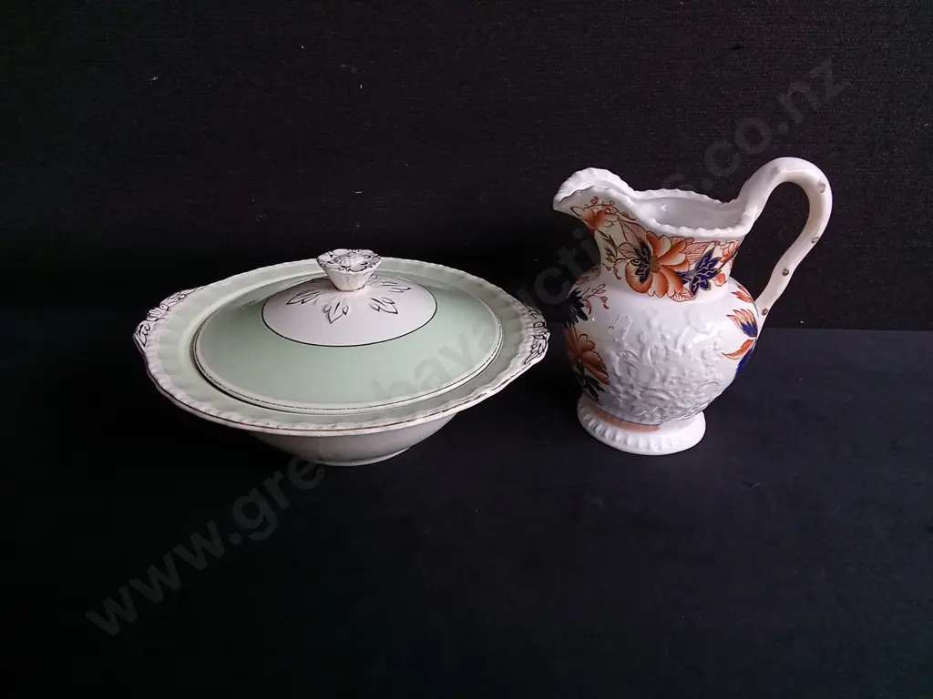W.H. GRINDLEY CREAM PETAL VEGETABLE TUREEN AND GAUDY WELSH STYLE PITCHER, TALLEST H 18 CM Image 1++