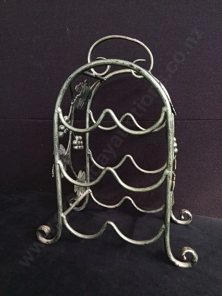 GREEN WROUGHT IRON WINE RACK, H 52 CM X W 28 CM Image 1++