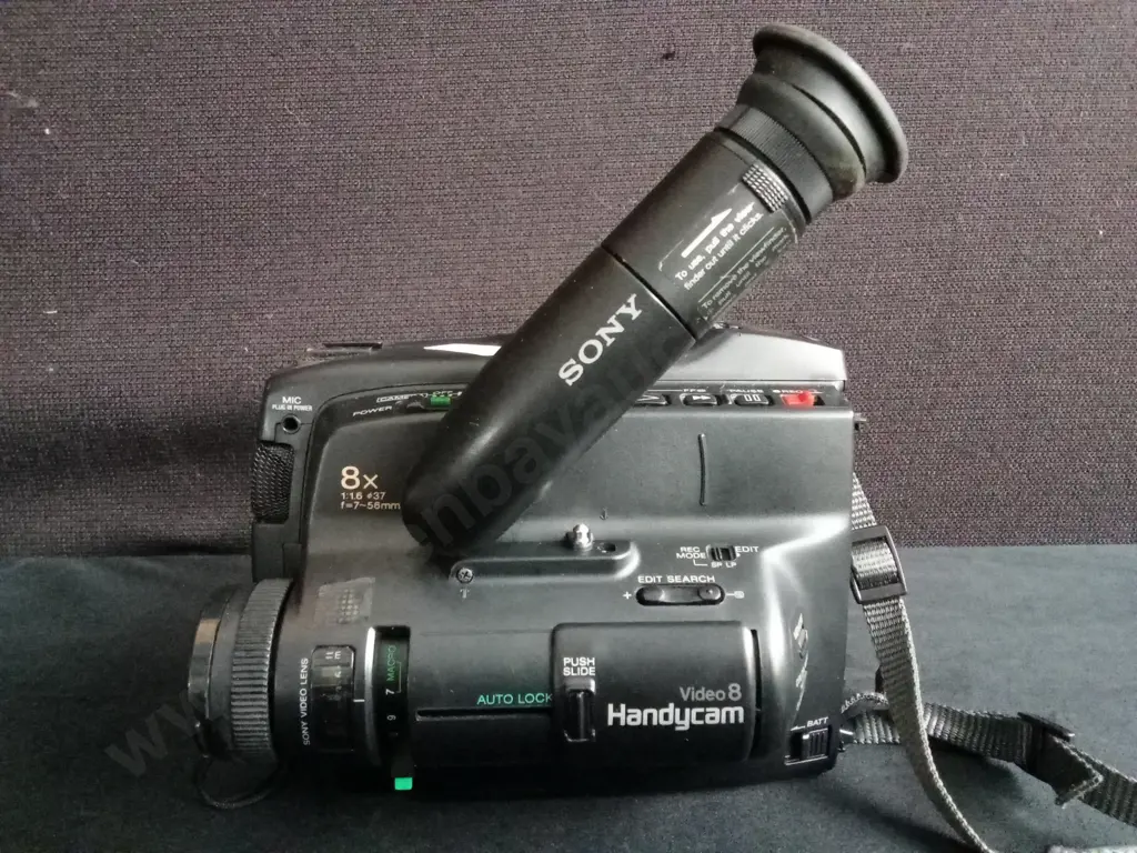 VINTAGE SONY HANDYCAM VIDEO8 CAMCORDER KIT, INCLUDING BATTERIES, CHARGER, CASSETTE TAPE, AND CASE Image 1++