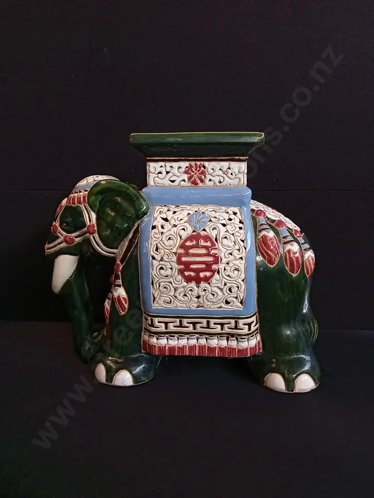 DECORATIVE CERAMIC ELEPHANT PLANT STAND/ SIDE TABLE, H 40 CM X W 46 CM Image 1++