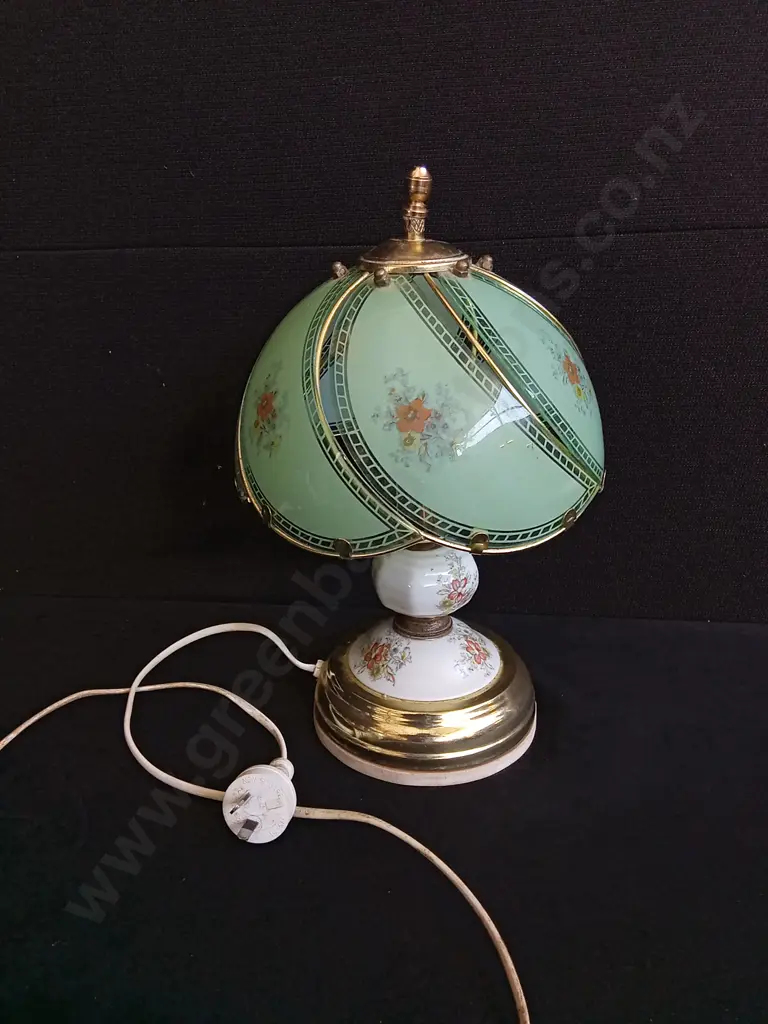 VINTAGE TABLE LAMP, H 37 CM APPROX Image 1++
