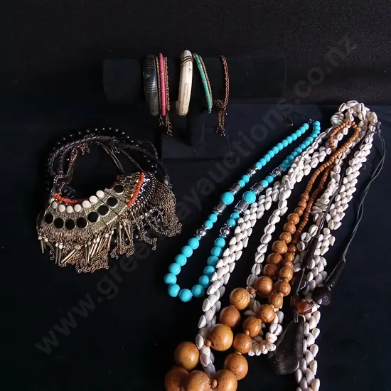 MIX OF JEWELLERY