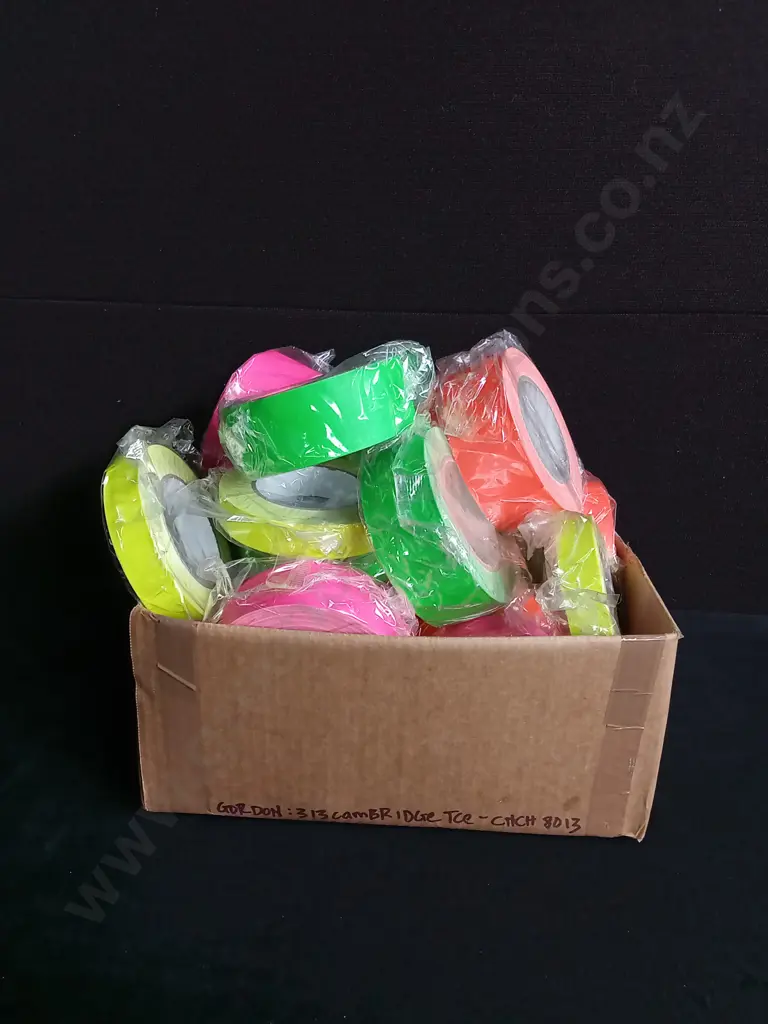 BOX OF FLAGGING TAPE, FLUORESCENT COLOURS Image 1++