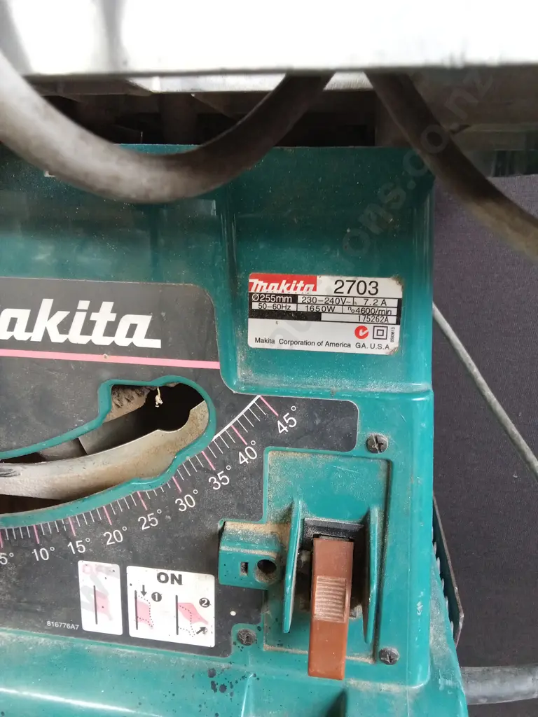 MAKITA TABLE SAW 2703 Image 1++