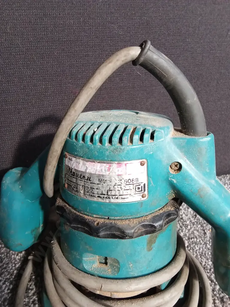 PAIR OF MAKITA TOOLS Image 1++