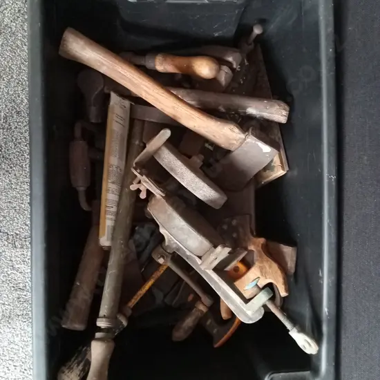 MIX ON ANTIQUE AND VINTAGE HAND TOOLS