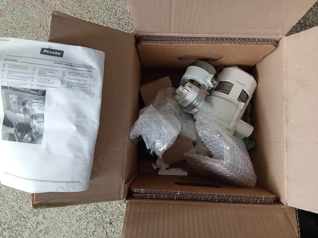 MIELE DISHWASHER WASH PUMP MOTOR ASSEMBLY Image 1++