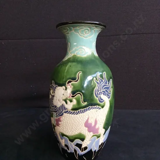 VINTAGE CHINESE DRAGONS ARE VASE H29CM