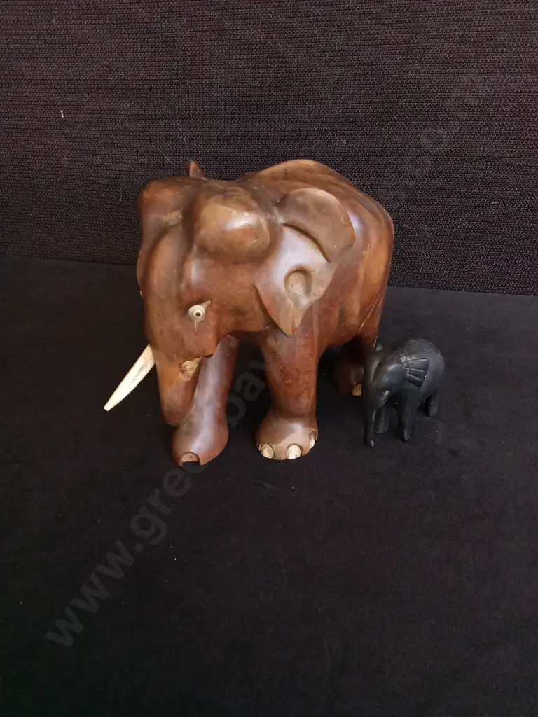 VINTAGE HAND CARVED WOODEN ELEPHANT SCULPTURES, TALLEST H 12.5 CM Image 1++