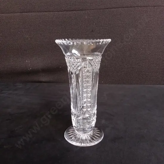 VINTAGE PRESSED GLASS VASE H19.5CM