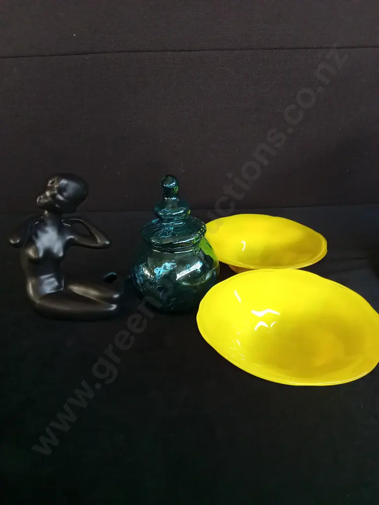 4 DECORATIVE ITEMS TALLEST H17CM Image 1++