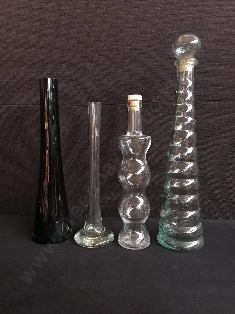 4 PIECES GLASS VASES AND SPANISH DECANTER, TALLEST H 45 CM Image 1++