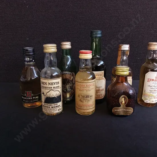 COLLECTION OF VINTAGE SCOTCH WHISKY MINIATURES, TALLEST H 14 CM