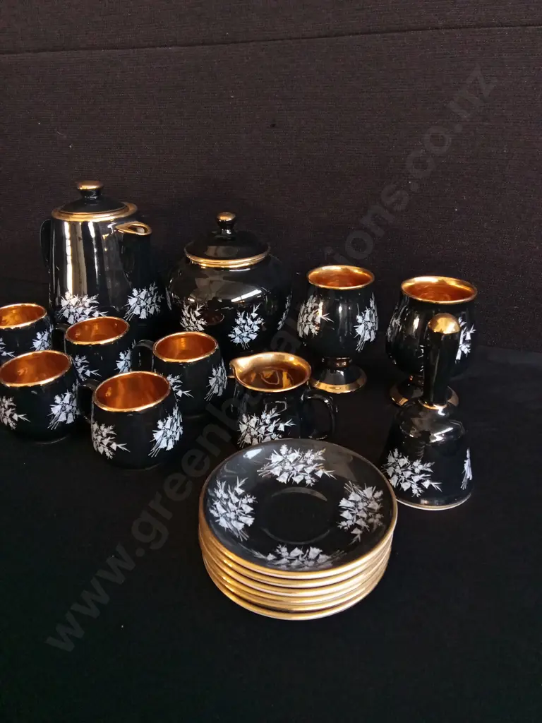 VINTAGE PRINKNASH ABBEY POTTERY 20 PIECE BLACK AND GUILT COFFEE SET Image 1++