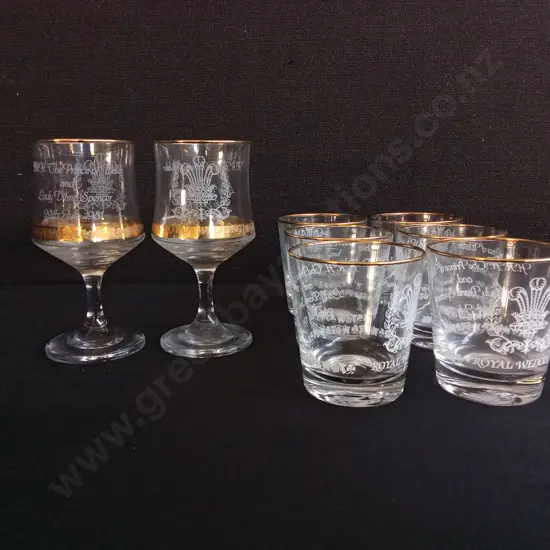 VINTAGE SET OF 1981 ROYAL WEDDING COMMEMORATIVE GLASSWARE, 8 PIECES TOTAL, TALLEST H 14.5 CM