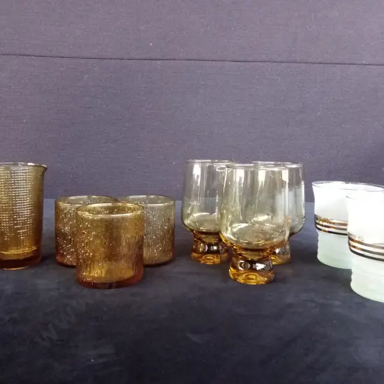 9 ASSORTED GLASS ITEMS TALLEST H11CM