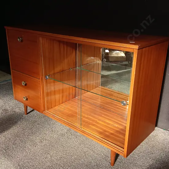 MID CENTURY MODERN CABINET WITH GLASS SLIDING DOORS H 82 CM X W 1.22 M X D 41 CM