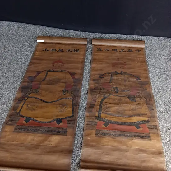 PAIR OF VINTAGE ORIENTAL HANGING SCROLLS