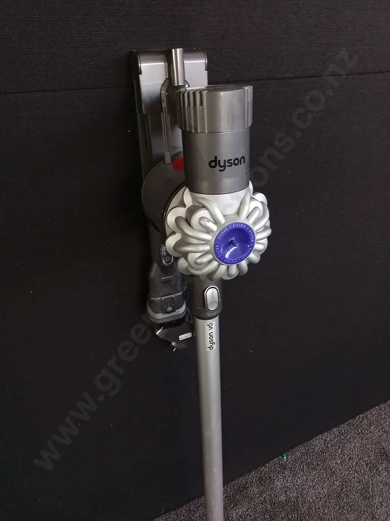 DYSON V6 CORDLESS STICK VACUUM CLEANER, WORKING Image 1++