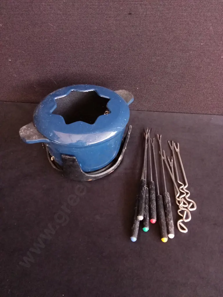 CAST IRON FONDUE SET Image 1++