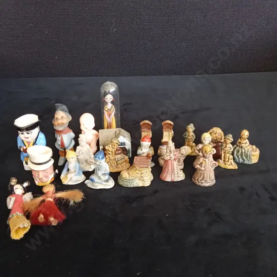 COLLECTION OF VINTAGE WADE NURSERY RHYME FIGURINES AND OTHER ITEMS