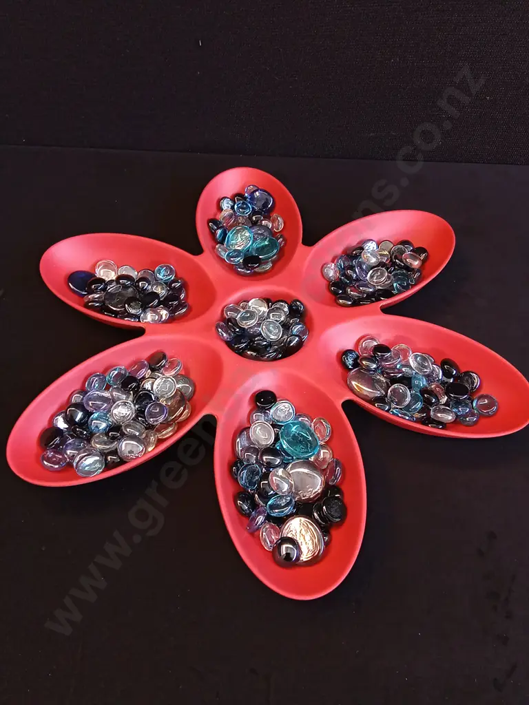 FLOWER SERVING DISH AND DECORATIVE STONES, WIDEST DIA 42 CM Image 1++