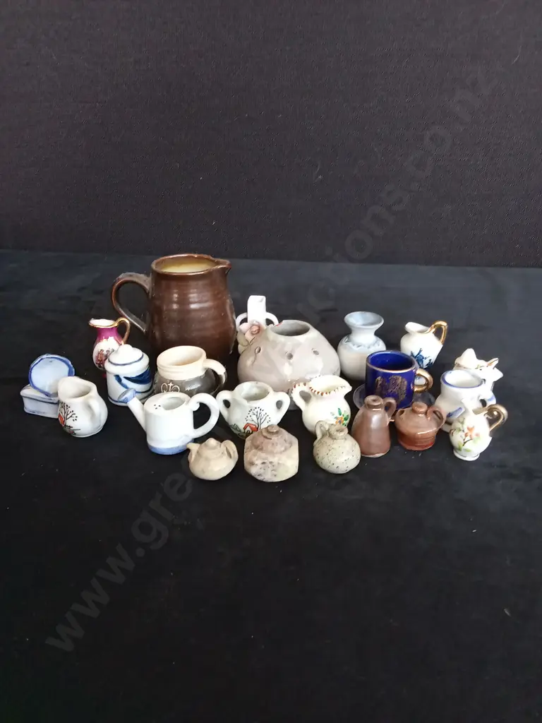COLLECTION OF MINIATURE ITEMS TALLEST H7CM Image 1++