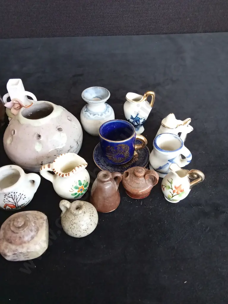 COLLECTION OF MINIATURE ITEMS TALLEST H7CM Image 1++