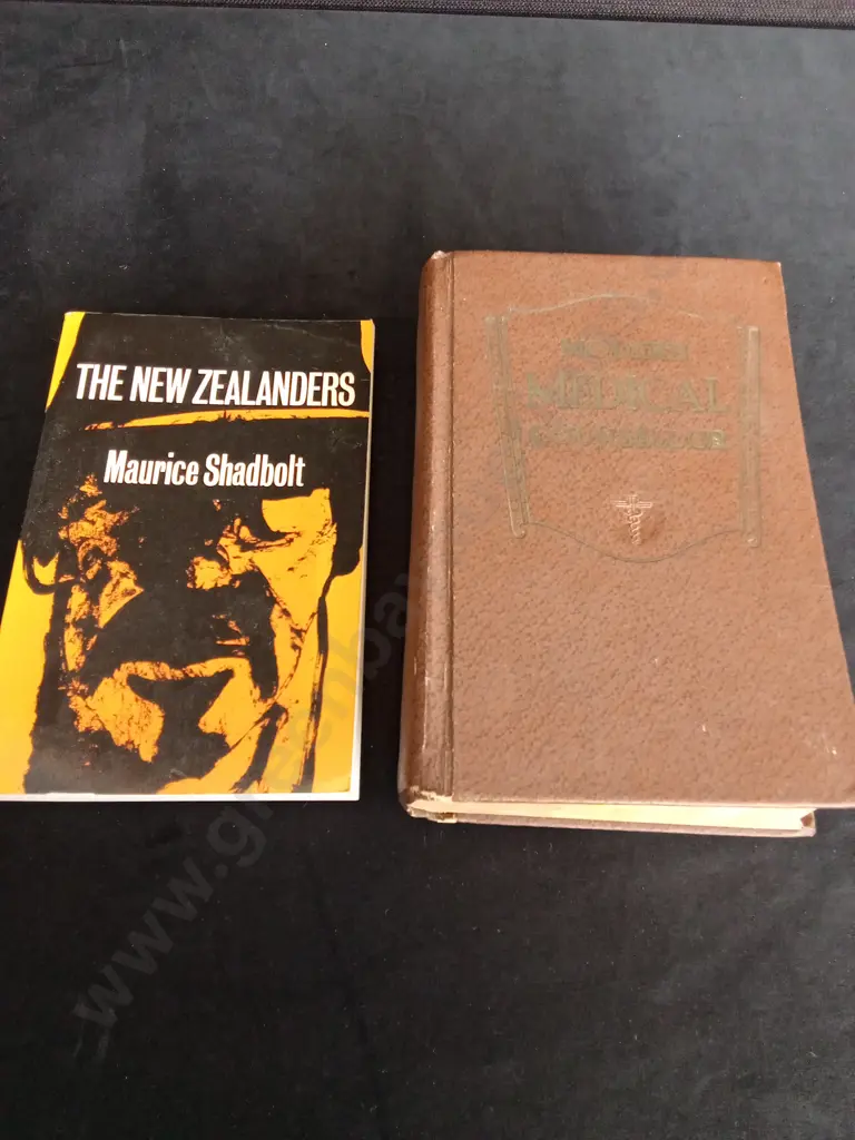 2 BOOKS Image 1++