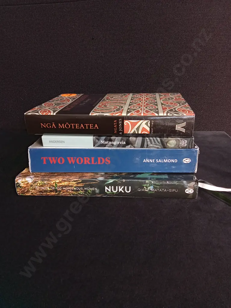4 BOOKS ON MĀORI CULTURE AND HISTORY Image 1++
