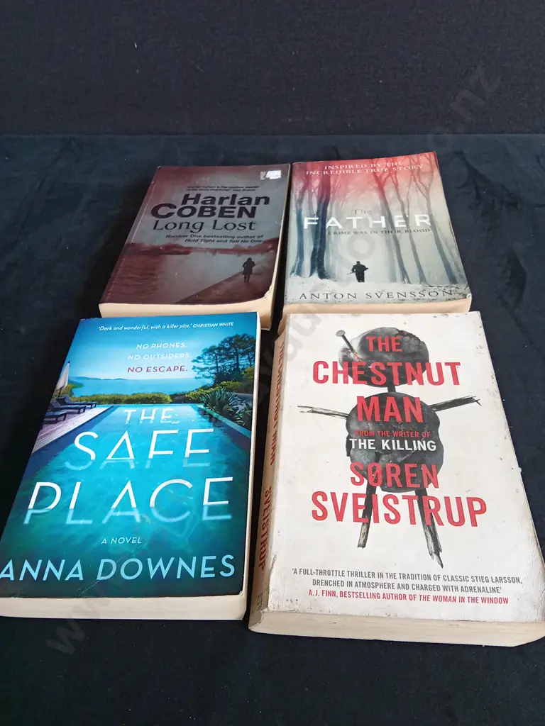 4 BOOKS Image 1++