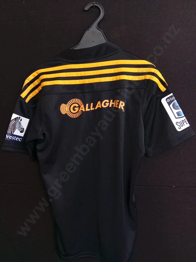 ADIDAS CHIEFS RUGBY JERSEY SIZE SMALL Image 1++