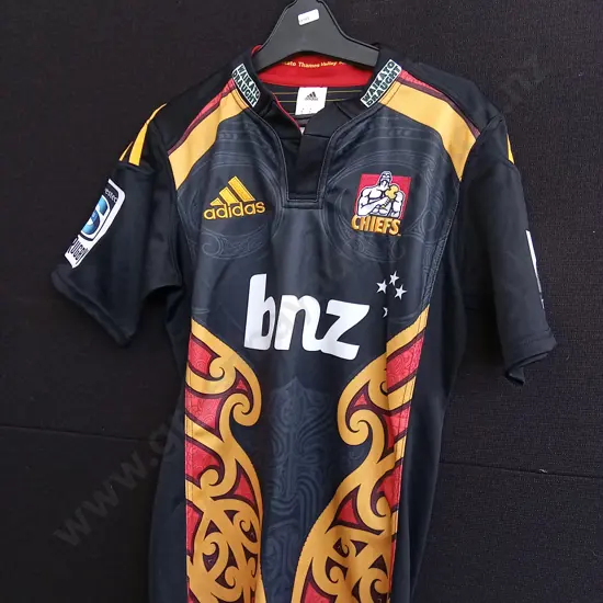 ADIDAS CHIEFS RUGBY JERSEY SIZE SMALL