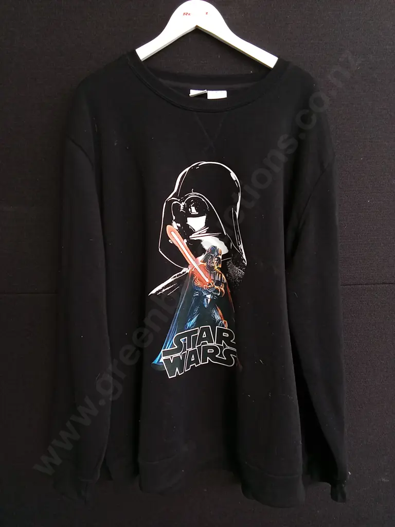 STAR WARS SWEATSHIRT SIZE XL Image 1++