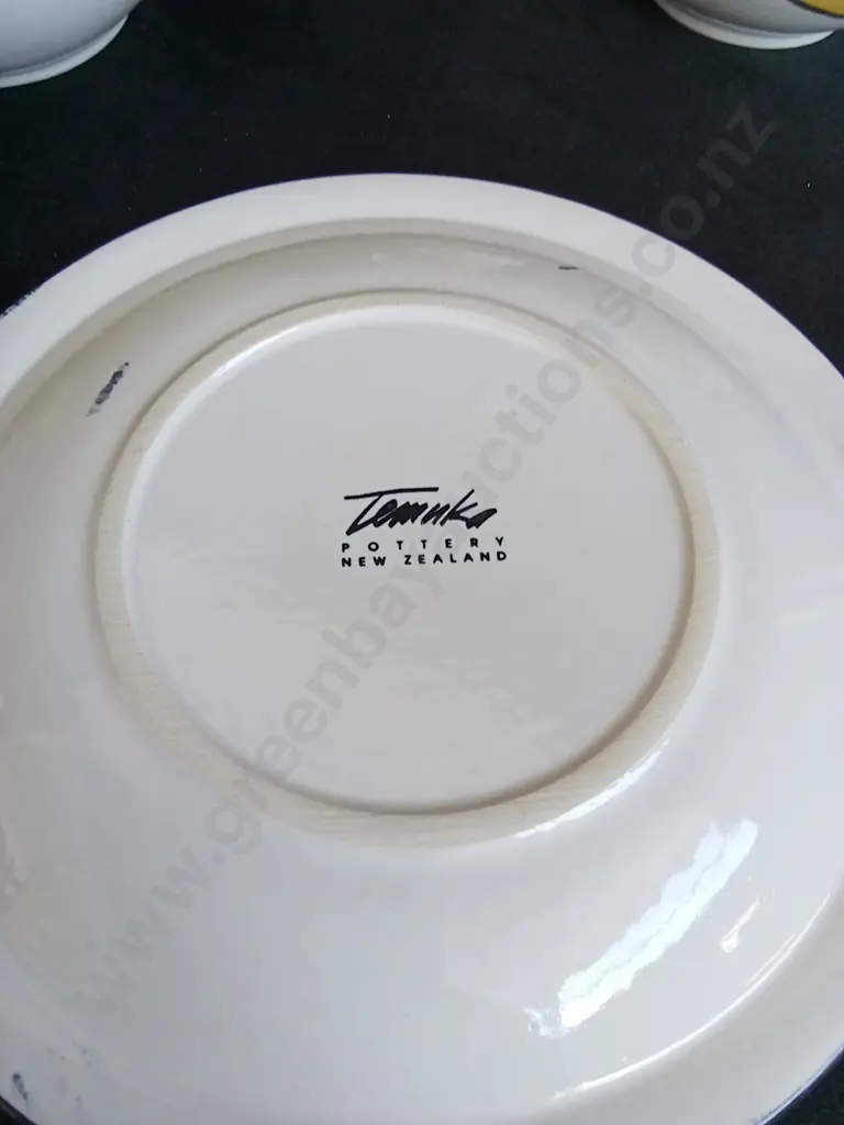 16 PIECE TEMUKA POTTERY TEA SET Image 1++
