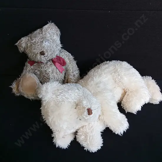 PAIR OF VINTAGE TEDDY BEARS, WIDEST W 45 CM