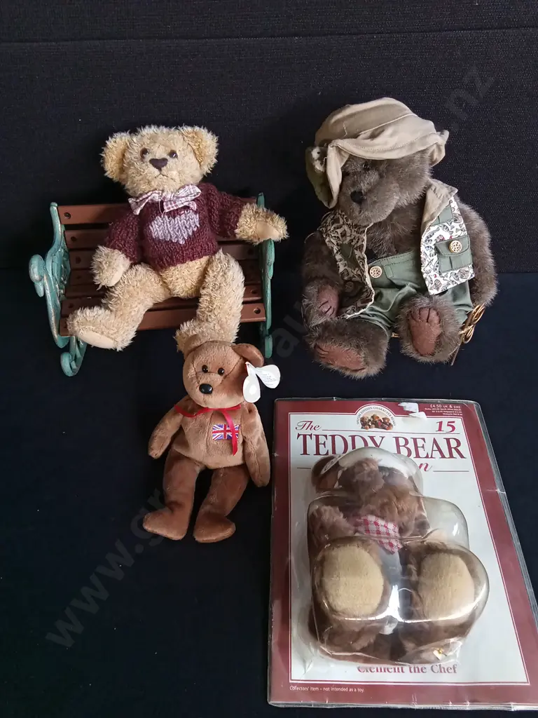 VINTAGE TEDDY BEARS, INCLUDING 2 MINIATURE WIRE CHAIRS, TALLEST H 27 CM Image 1++