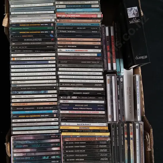 MIX OF DVDS